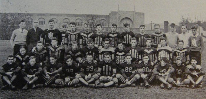 1936 football team - glass