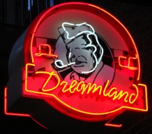 Dreamland Sign2